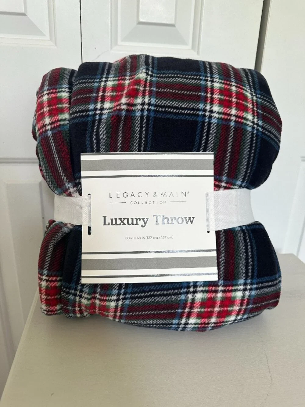 NEW Luxury & Main Plaid Luxury Blanket